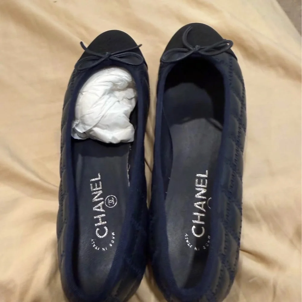 Chanel Navy Quilted Bow Cap-Toe Ballet Flats - Picture 3 of 4